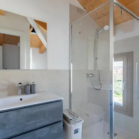 Molino 6 By Welchome *